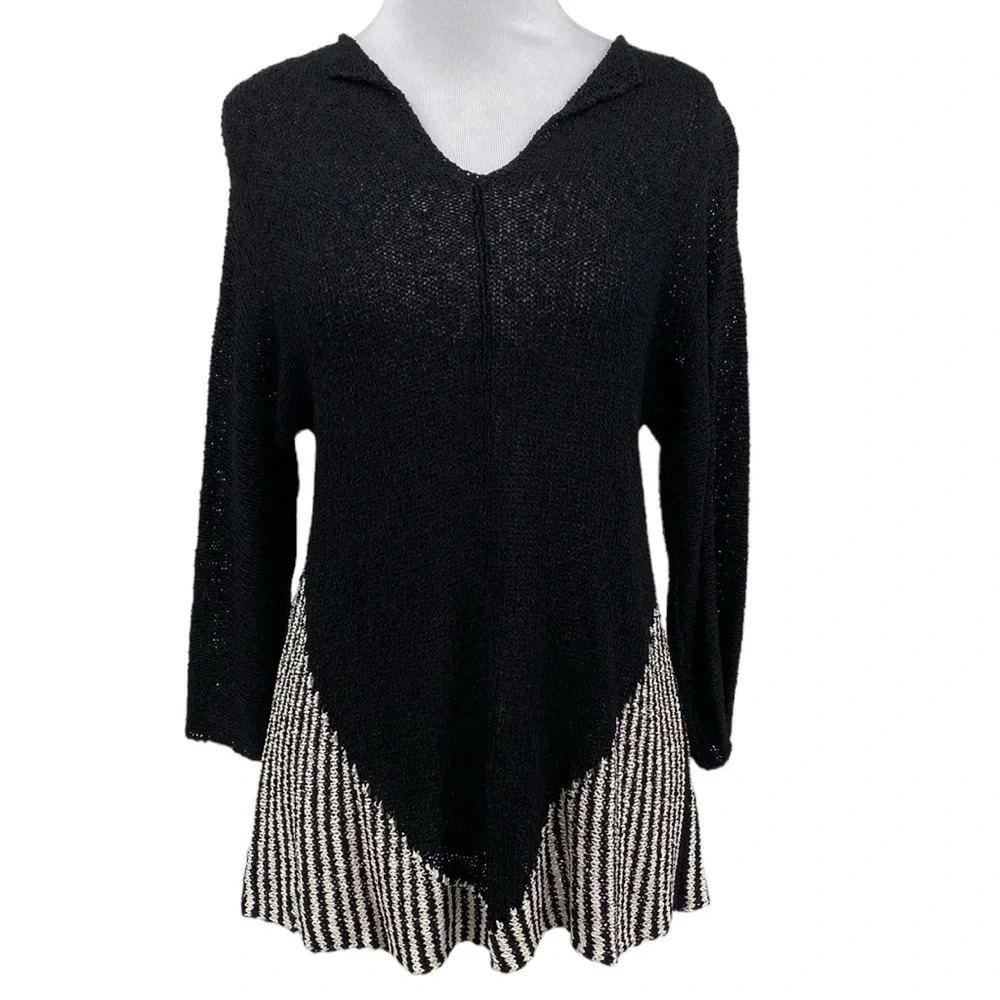 Michele Laidier Sweater Womens XS Small Black White Striped 3/4 sleeve‎ V-Neck